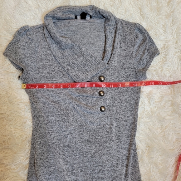 I.N. San Francisco Women Flap Collar Grey blouse Size S - Picture 3 of 4